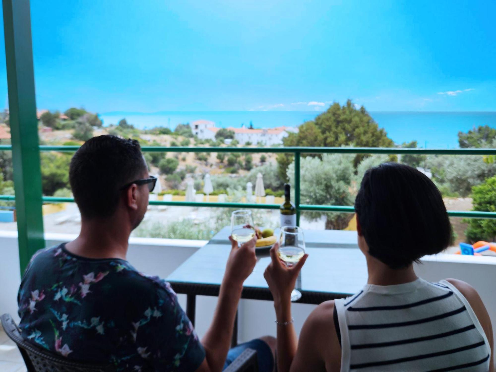 Sunflowers Apartments Marathókampos Dış mekan fotoğraf