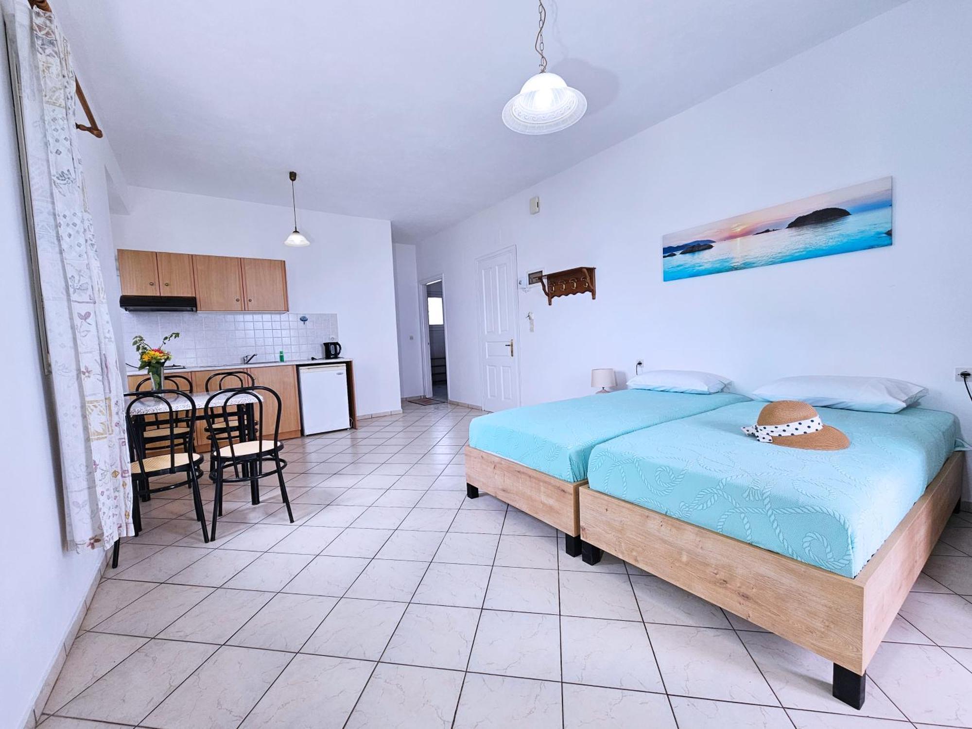 Sunflowers Apartments Marathókampos Dış mekan fotoğraf